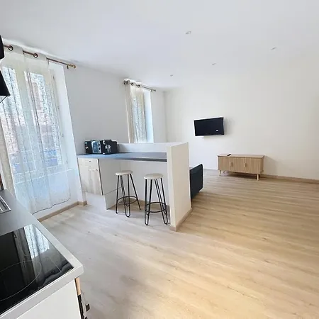 아파트 Charmant Appartement *